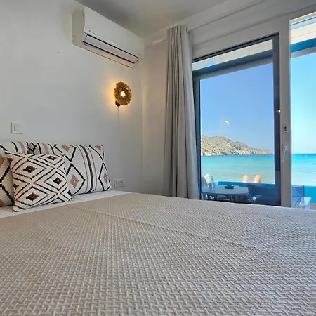 Blu Intenso Boathouse